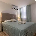 Costa Paradise - Beachfront Apartment