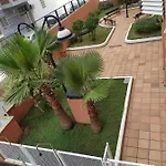 Residencial Los Olivos. 2ª Linea De Playa, Fuengirola