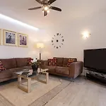 Villa Mar Del Plata 8 Bed Apartment