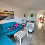 Apartamento Cerca De La Playa Con Piscina