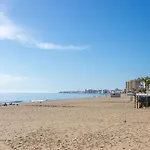 Ensuite Sea & Pool Views With Private Parking