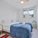 Lovely 3 Bedroom Apartment Next To Higueron Area.