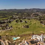 Sanders Golf - Lovely Two-Bedroom Apartment With Shared Pool