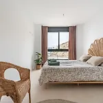 Holiday Apartment Middle Views