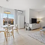 Magic Stars Apartments