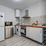 Apartamento Renovado, Tu Escapada De Vacaciones Ideal