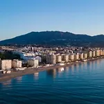 First Line Beach Apartment With Sea View