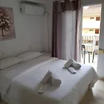 Diamond Room Center 1