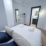 Zur Boutique Hostel