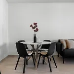 Vivi Homes - Jade Beautiful Apartment With Spa, Pool And Cinema 200 Meters From The Beach