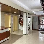 Apartment With Balcony, Close To The Beach By Rems