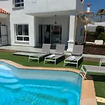 Cosy Villa With Private Pool