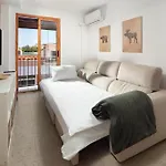 Cosy Apartment In Las Lagunas - Sleeps 4