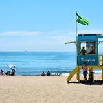Pyr Beach And Pool Studio I
