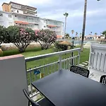 Fuengirola Beachfront Apartment - Kids Concept
