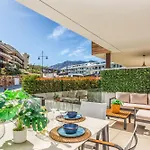Vivi Homes - Apollo Luxury, Pool, Gym & Beach