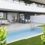 Premium Garden Suite With Private Pool In Higueron