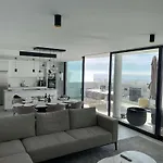 Huswell - Oceanview Stay In Higueron West