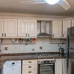 Coastal Retreat 5Br Villa - Pool & Seaviews