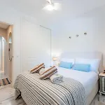 Pass The Keys Stylish 3 Bed Flat In Los Pacos