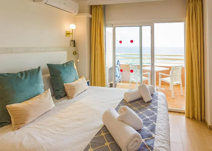 New Studio In Stella Maris With Stunning Sea Views
