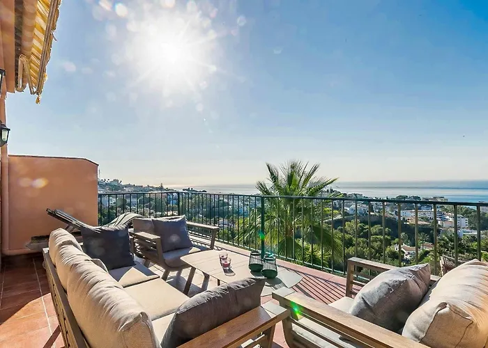 77-Townhouse With Stunning Views In Fuengirola!