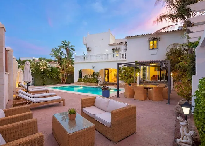 Family Villa Mijas-Costa Close To The Beach