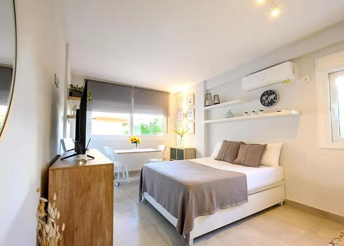 Studio, City Center By 10Tosea