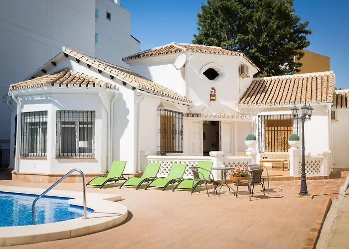 Holidays2Fuengirola Villa Mercedes In Center Fuengirola And 2Nd Line Beach