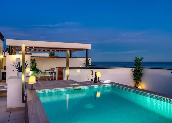 Stunning Penthouse W Private Pool In El Higueron By Costarentals - Ref 178