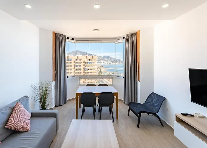 Seaview 1 Bedroom Modern Apartment