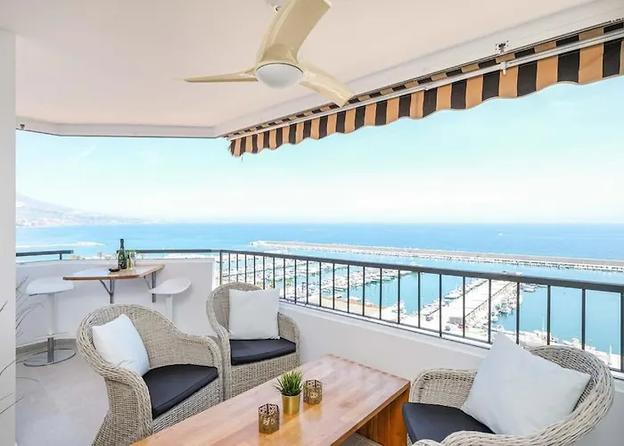 119-Magnificent Beach Front Apartment, Fuengirola