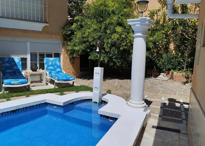 Spacious House With Private Pool Near Fuengirola