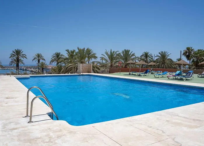 One Bedroom Apartment Next To The Port