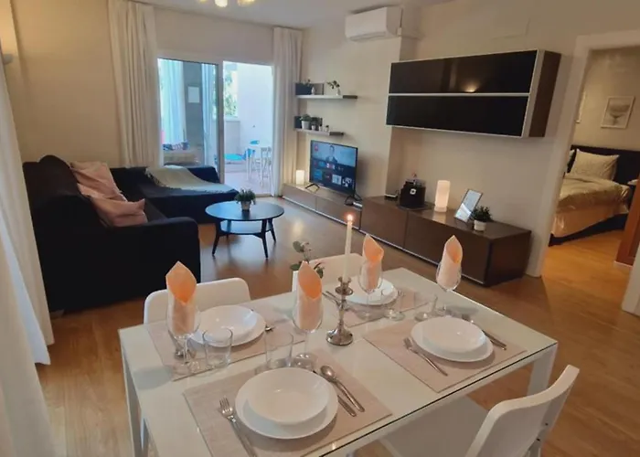 Reserva Del Higueron Palm And Pool Apartment