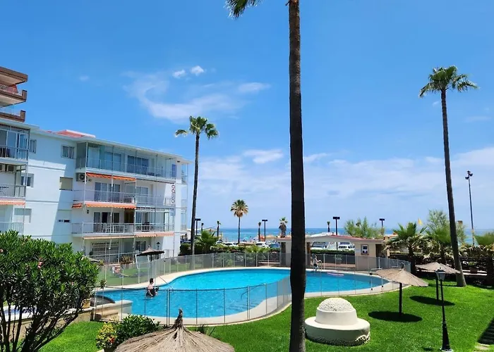 Fuengirola Beachfront Apartment - Kids Concept