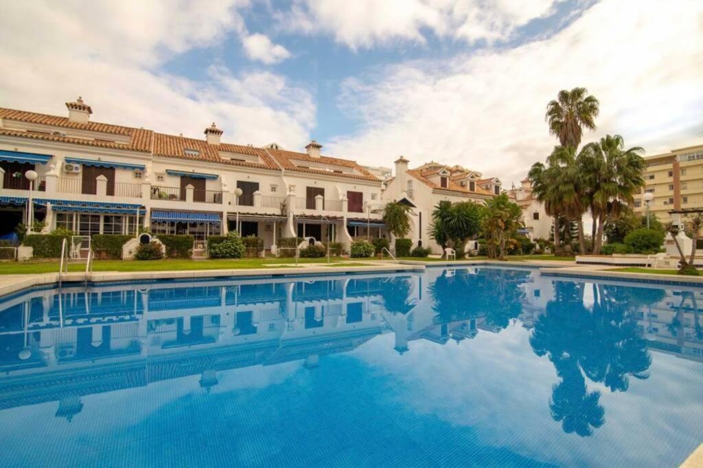 Amplio Junto Al Mar Apartamento