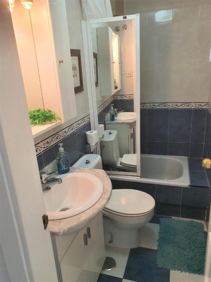 Rymlig Laegenhet Foer 7,8 Persons In Boliches, Fuegirola Apartamento Fuengirola