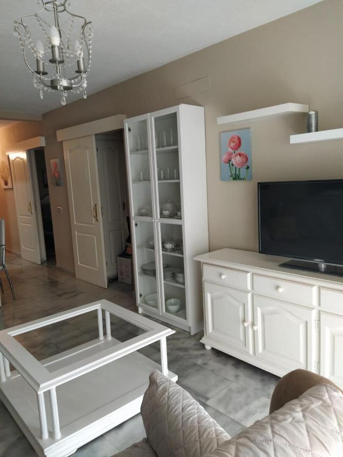 Apartment Residencial Los Olivos. 2ª Linea De Playa, Fuengirola