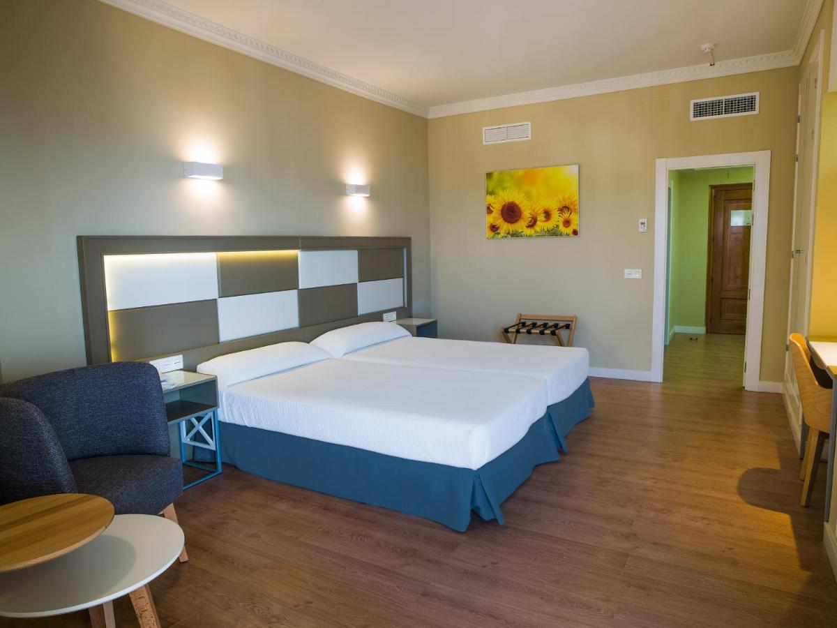 Hotel Monarque Torreblanca 4*