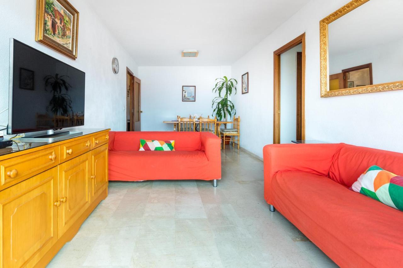 Apartment Centre *