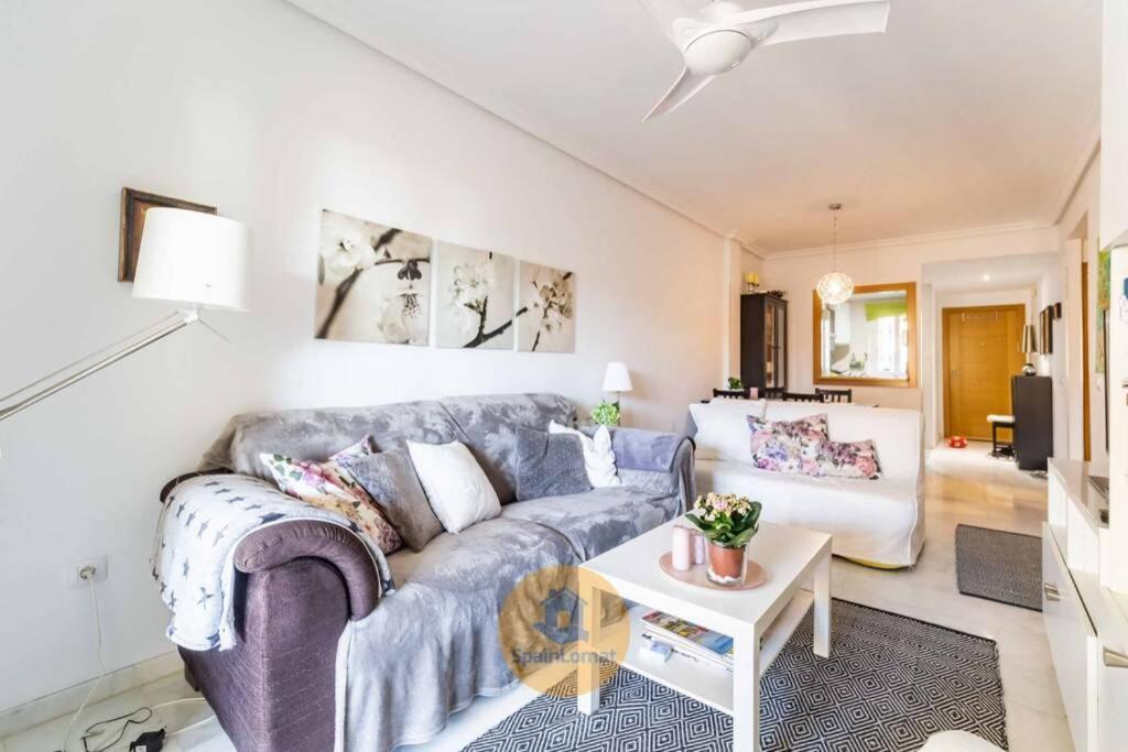 Apartamento Con Amplia Terraza En Apartment