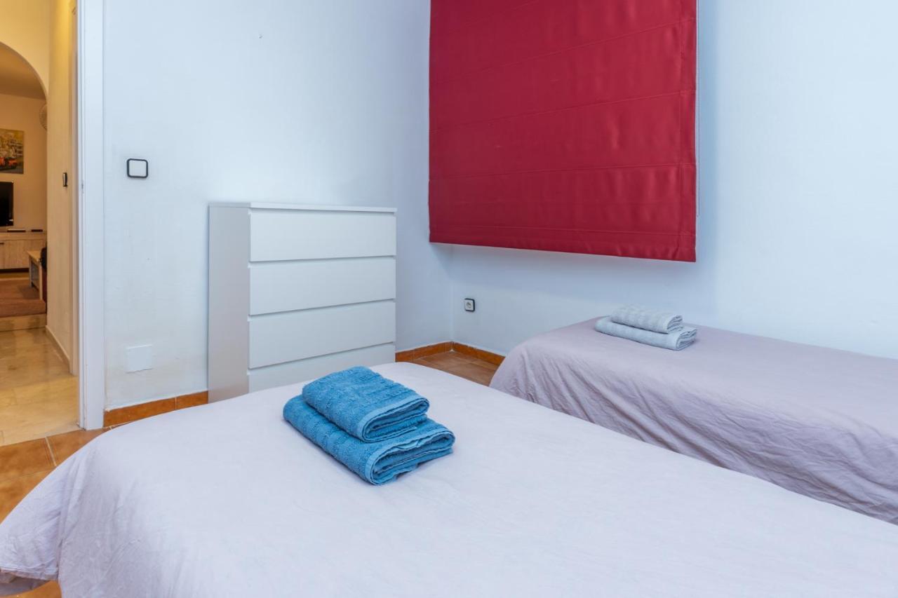 2br Urban Getaway - Good Wifi, Swimming Pool Appartement *