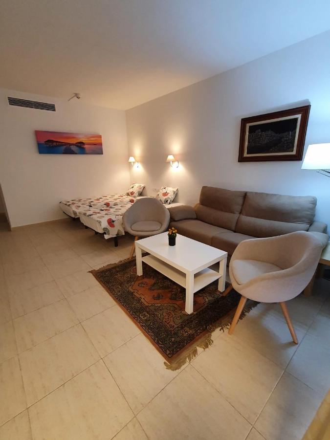 Pyr Apartment