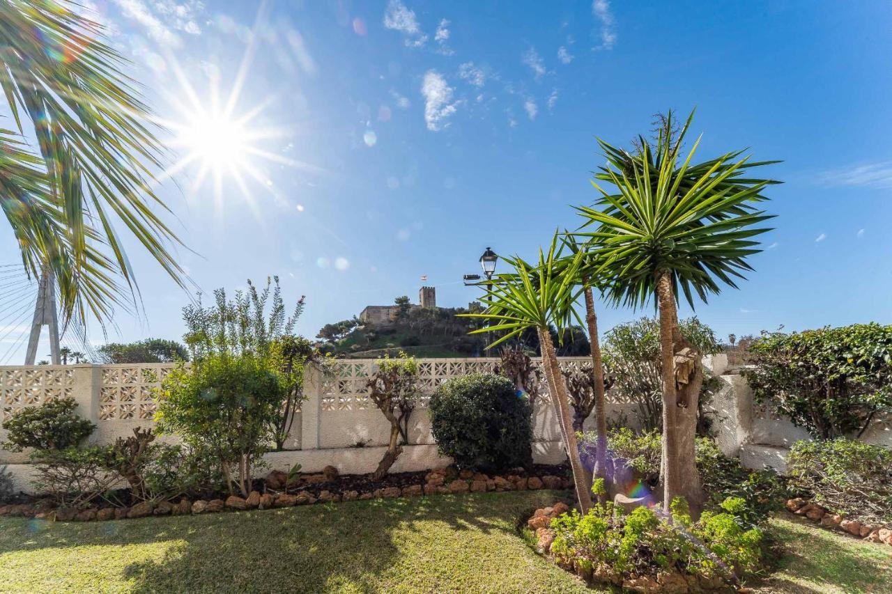 61-beach Front With Stunning Views In