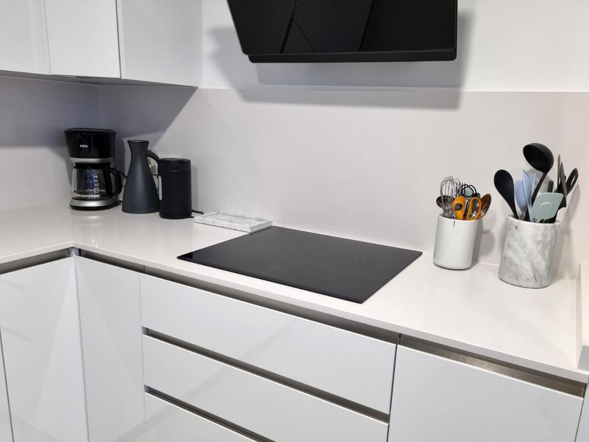 Apartamento Brand New Exclusive Apartment, 100 Meter From The *