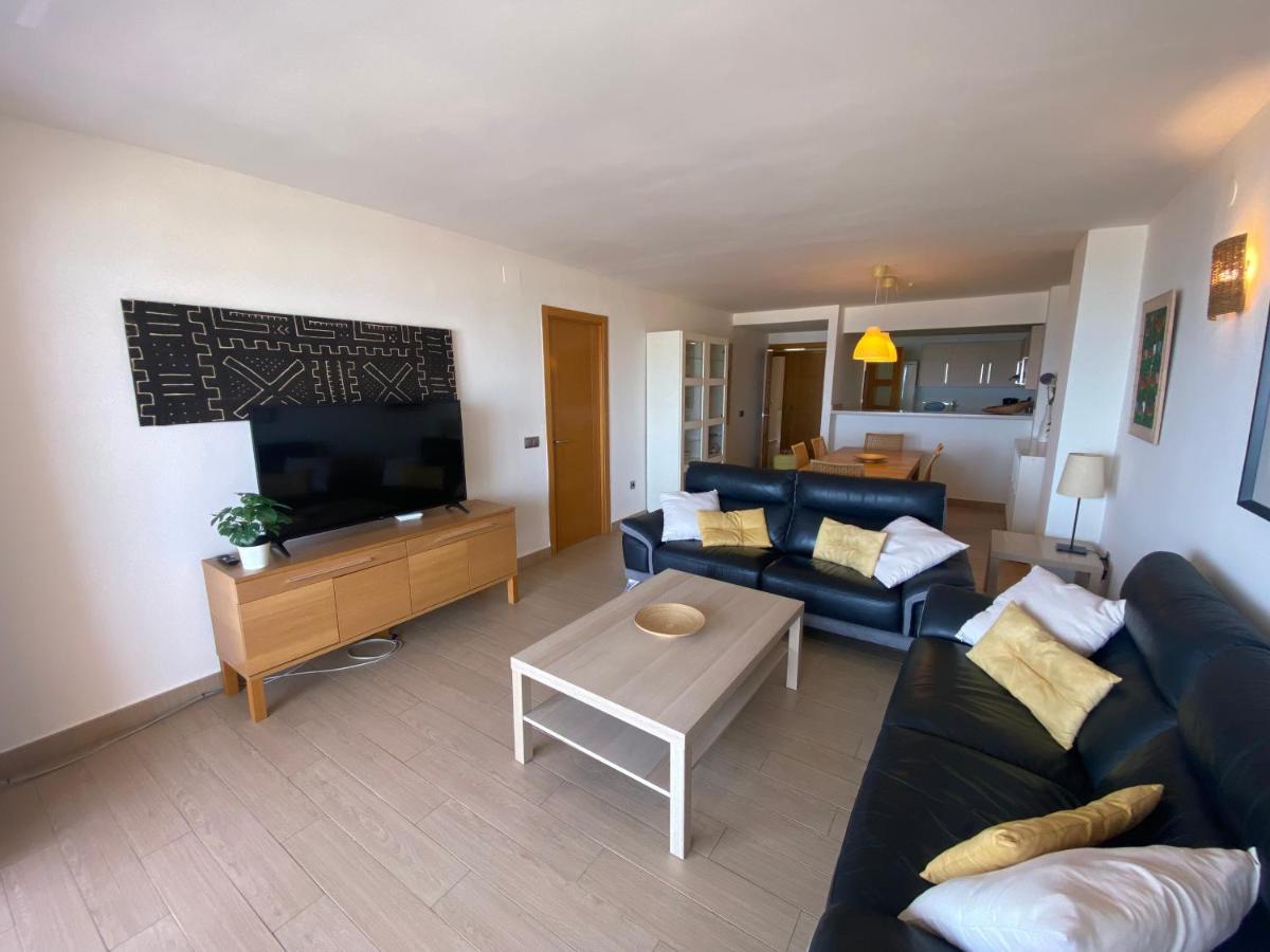 Apartment Albamar Frontline 3 Bedrooms