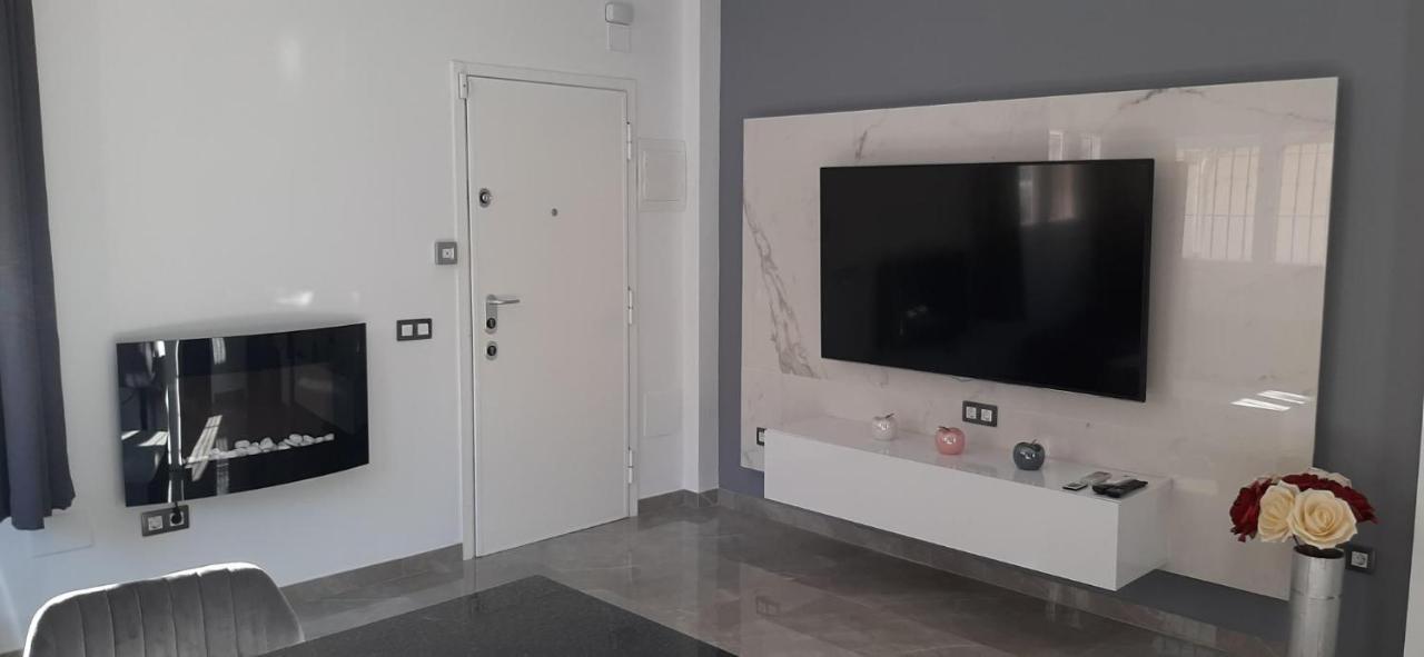 Centrico Apartment *