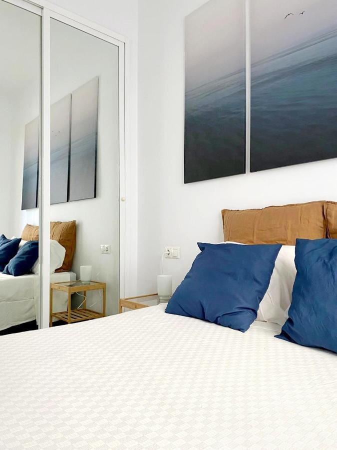 Beachfront Two-bedroom In Fuengirola