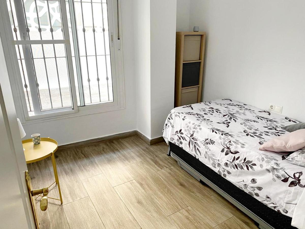 Beachfront Two-bedroom In Apartment Fuengirola